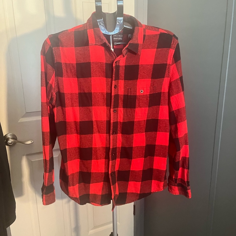 ***$17.00 for 5 items***Aeropostale Red and Black Plaid Shirt